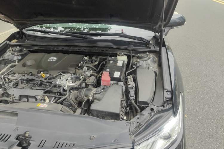 Used Toyota Camry 2018 2.5G Luxury Edition Engine Bay Left
