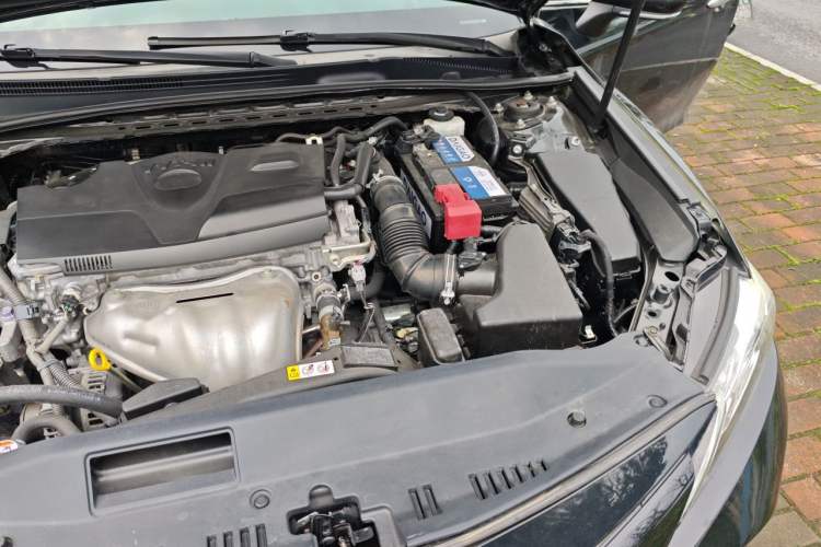 Used Toyota Camry 2018 2.0G Luxury Edition Engine Bay Left