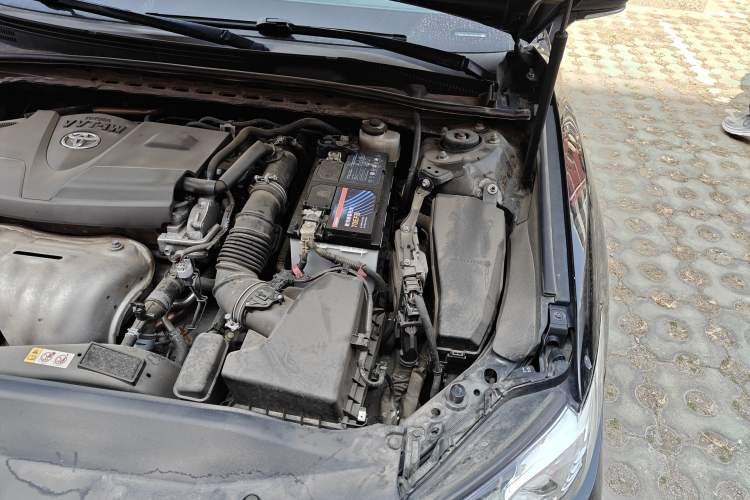 Used Toyota Camry 2018 2.0G Luxury Edition Engine Bay Left