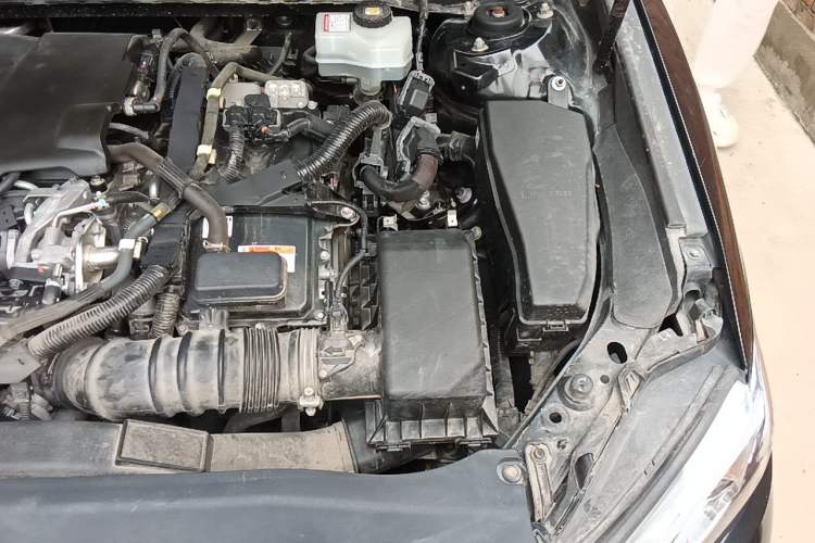 Used Toyota Camry 2018 Dual-Engine 2.5 HG Luxury Edition Engine Bay Left