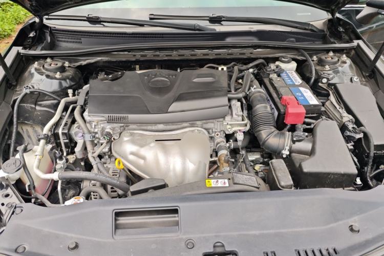 Used Toyota Camry 2018 2.0G Luxury Edition Engine Bay