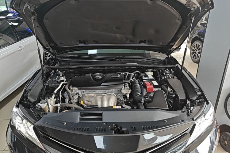 Used Toyota Camry 2018 2.0G Luxury Edition Engine Bay