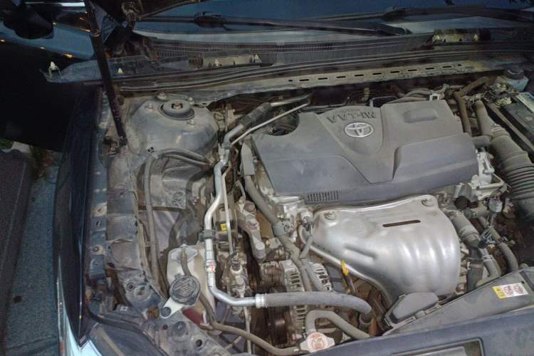Used Toyota Camry 2018 2.0G Luxury Edition Engine Bay Right