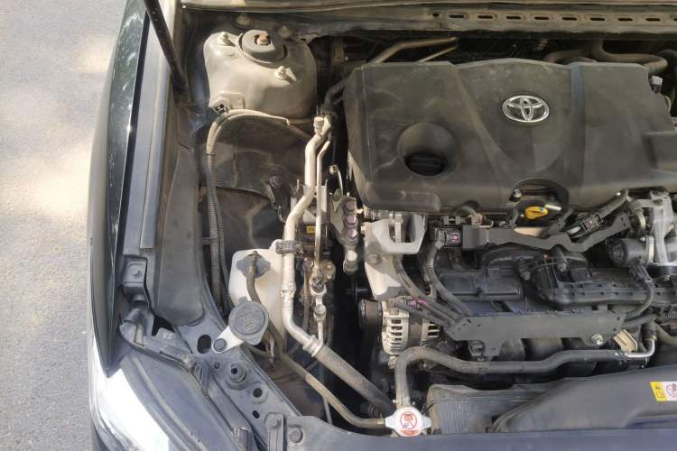 Used Toyota Camry 2018 2.5G Luxury Edition Engine Bay Right