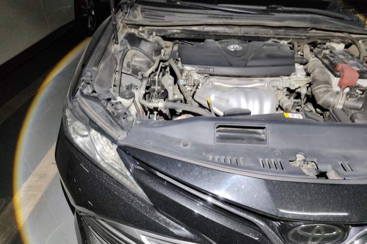 Used Toyota Camry 2018 2.0G Luxury Edition Engine Bay Right
