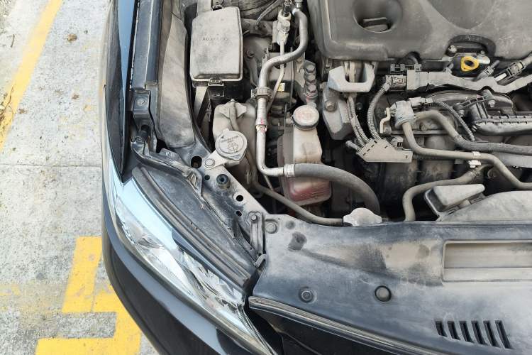Used Toyota Camry 2018 Dual-Engine 2.5 HG Luxury Edition Engine Bay Right
