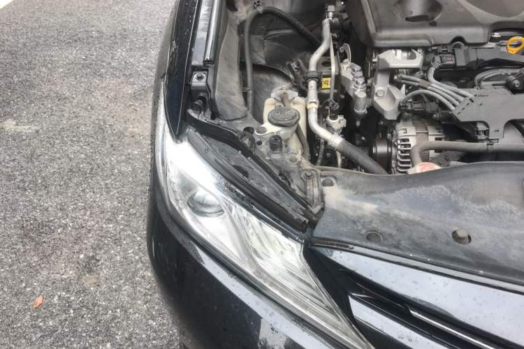 Used Toyota Camry 2018 2.5G Luxury Edition Engine Bay Right