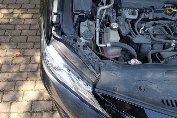 Used Toyota Camry 2018 Dual-Engine 2.5 HG Luxury Edition Engine Bay Right