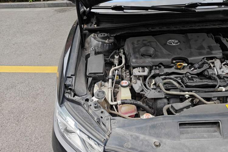 Used Toyota Camry 2018 Dual-Engine 2.5 HG Luxury Edition Engine Bay Right
