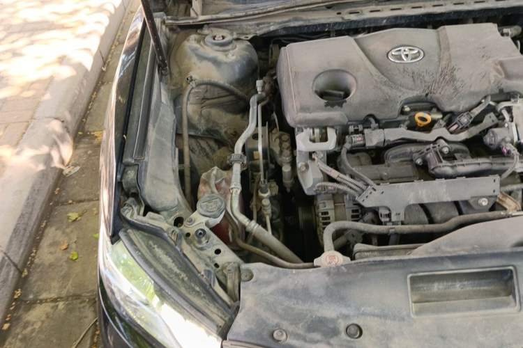 Used Toyota Camry 2018 2.5G Luxury Edition Engine Bay Right