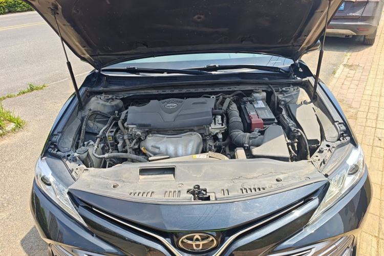Used Toyota Camry 2018 2.0G Luxury Edition Engine Bay