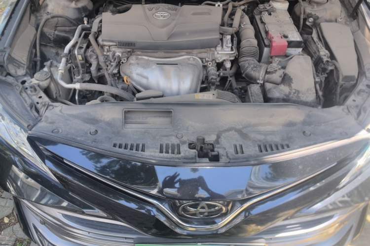 Used Toyota Camry 2018 2.0G Luxury Edition Engine Bay