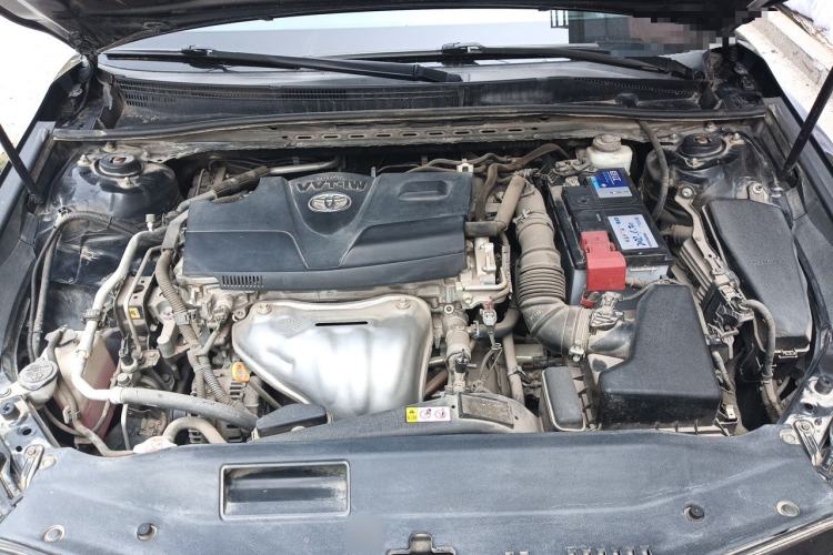 Used Toyota Camry 2018 2.0G Luxury Edition Engine Bay
