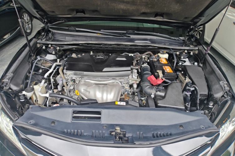 Used Toyota Camry 2018 2.0G Luxury Edition Engine Bay
