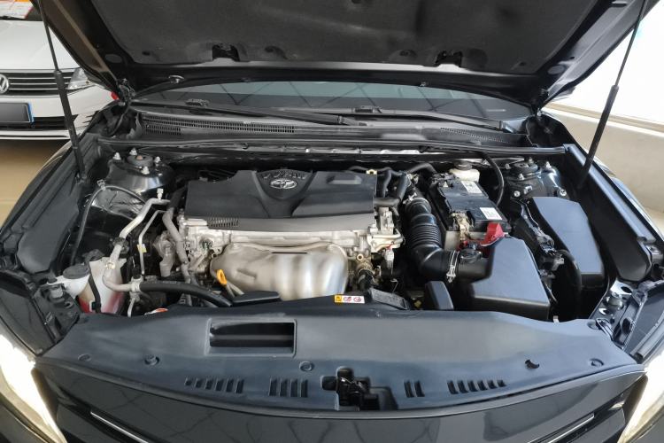 Used Toyota Camry 2018 2.0G Luxury Edition Engine Bay