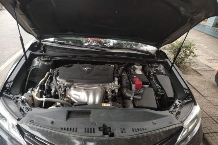 Used Toyota Camry 2018 2.0E Elite Edition Engine Bay
