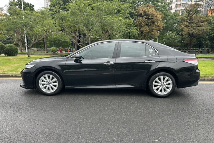 Used Toyota Camry 2018 2.0G Luxury Edition Exterior 1