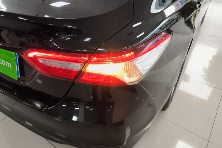 Used Toyota Camry 2018 2.0E Elite Edition Exterior 3