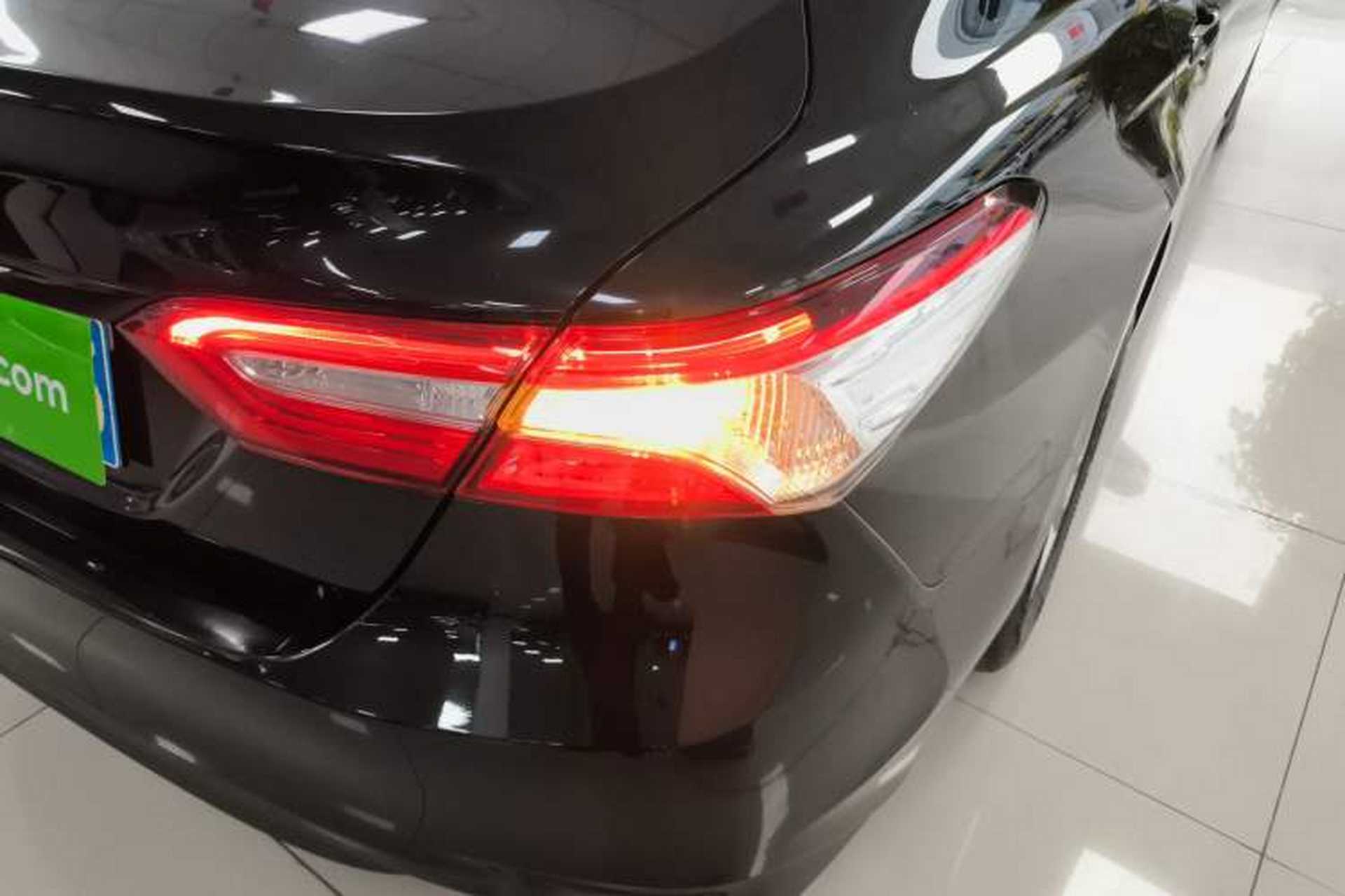 Used Toyota Camry 2018 2.0E Elite Edition Exterior 3