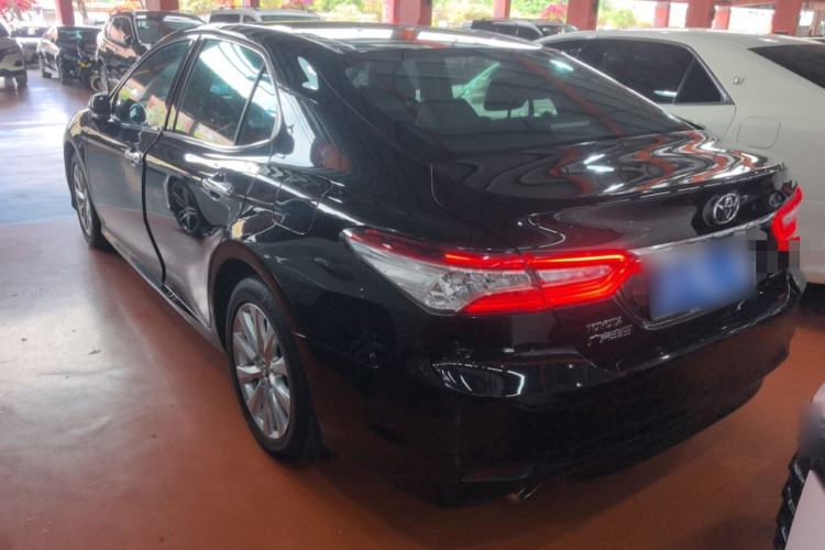 Used Toyota Camry 2018 2.0G Luxury Edition Exterior 3