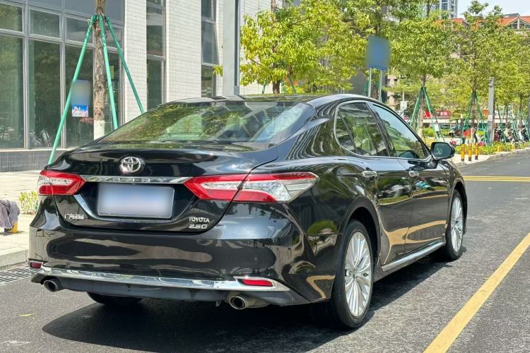 Used Toyota Camry 2018 Dual-Engine 2.5 HG Luxury Edition Exterior 3
