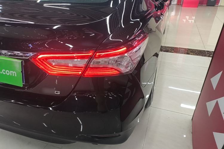 Used Toyota Camry 2018 2.0G Luxury Edition Exterior 3