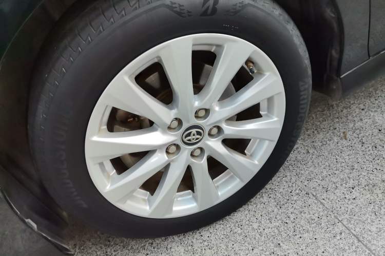 Used Toyota Camry 2018 2.0G Luxury Edition Exterior 4