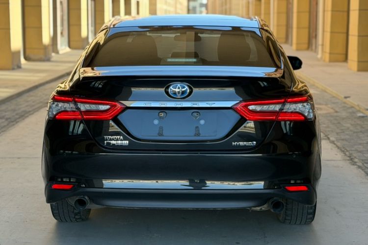 Used Toyota Camry 2018 Dual-Engine 2.5 HG Luxury Edition Exterior 4