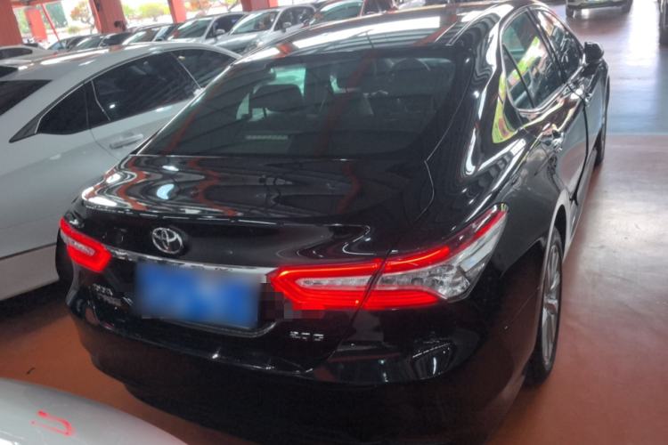 Used Toyota Camry 2018 2.0G Luxury Edition Exterior 4