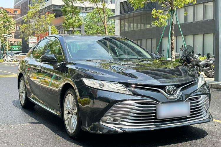 Used Toyota Camry 2018 Dual-Engine 2.5 HG Luxury Edition Exterior 4