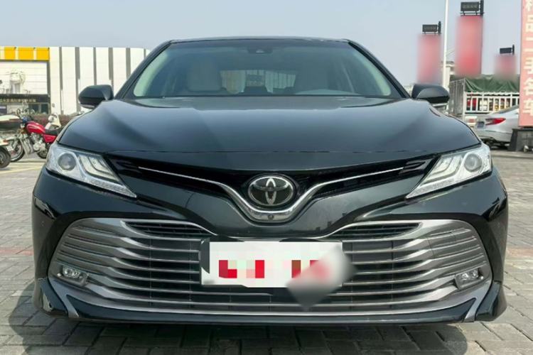 Used Toyota Camry 2018 2.5G Luxury Edition Exterior 4