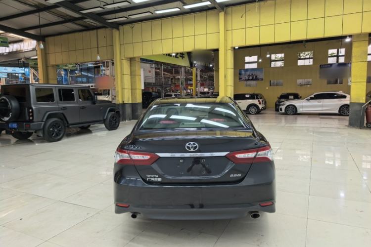 Used Toyota Camry 2018 2.5G Luxury Edition Exterior 4