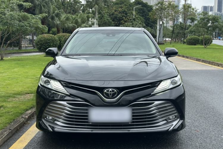 Used Toyota Camry 2018 2.0G Luxury Edition Exterior 8