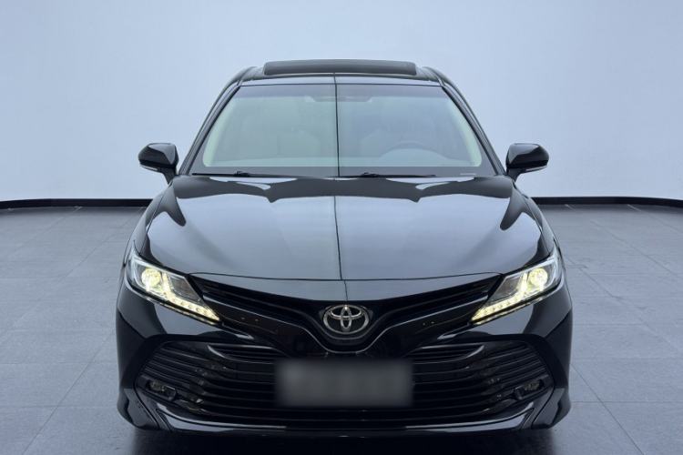 Used Toyota Camry 2018 2.0E Leading Edition Exterior 8