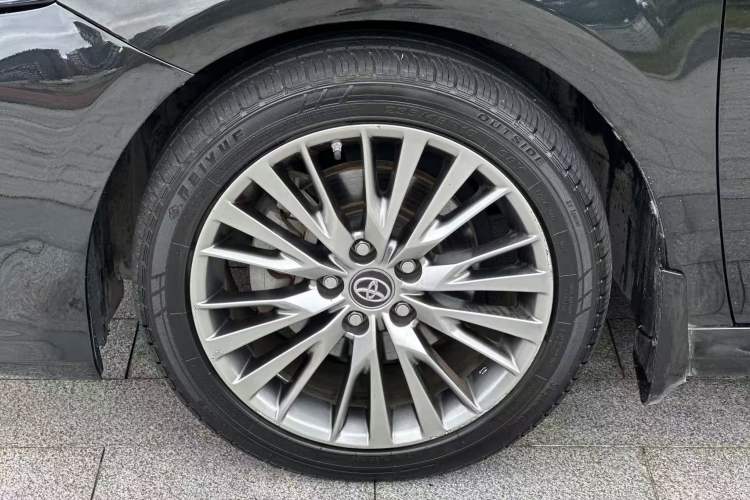 Used Toyota Camry 2018 Dual-Engine 2.5 HG Luxury Edition Exterior 9