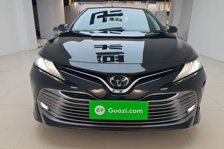 Used Toyota Camry 2018 2.0G Luxury Edition Front