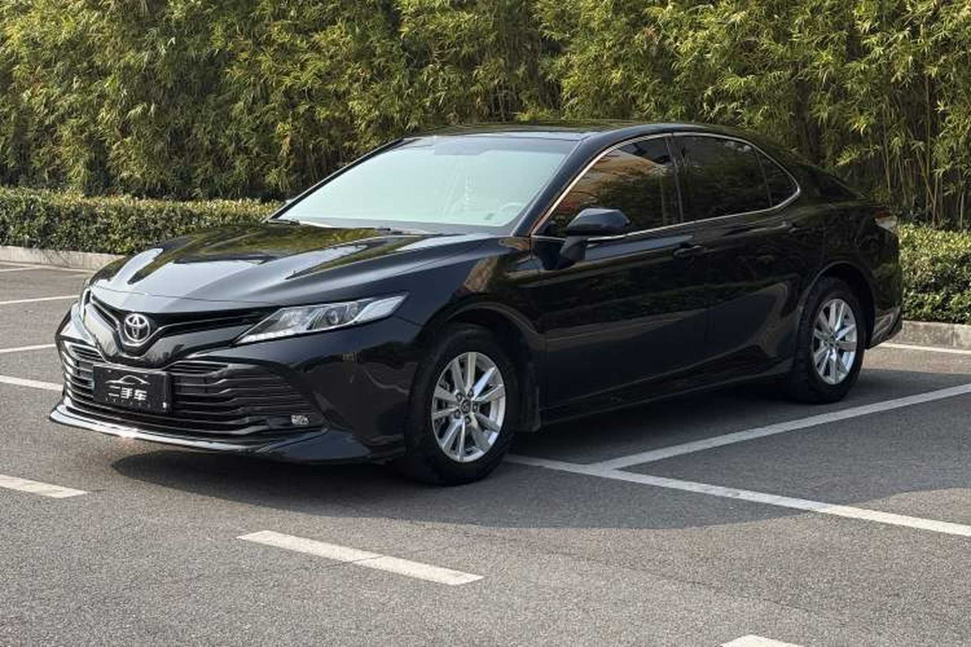 Used Toyota Camry 2018 2.0E Elite Edition Front Left 45 Deg