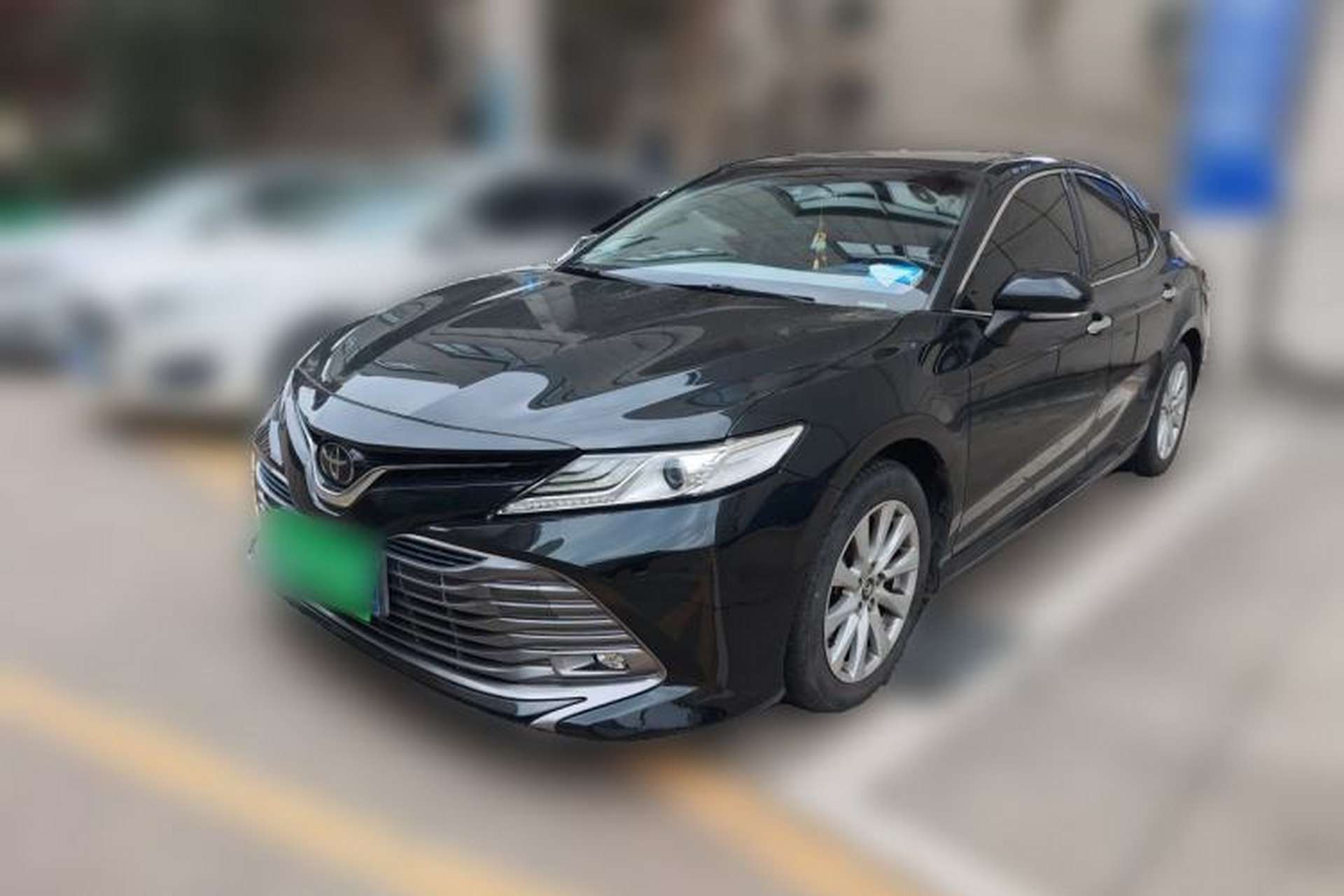 Used Toyota Camry 2018 2.0G Luxury Edition Front Left 45 Deg