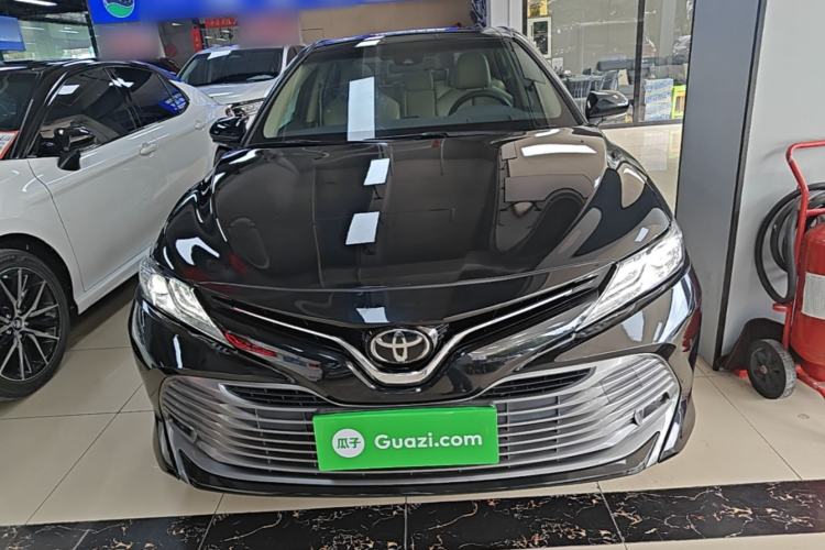 Used Toyota Camry 2018 2.0G Luxury Edition Front