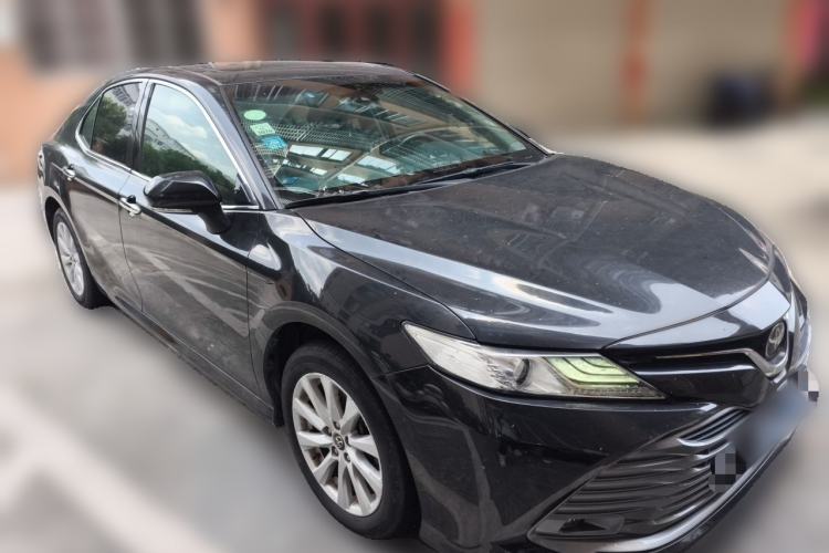 Used Toyota Camry 2018 2.0G Luxury Edition Front Right 45 Deg