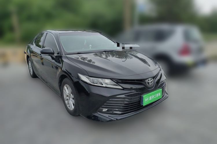 Used Toyota Camry 2018 2.0E Leading Edition Front Right 45 Deg
