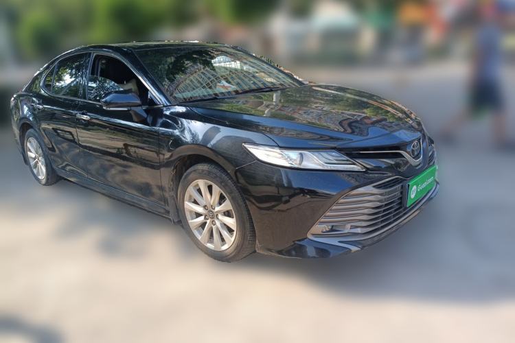 Used Toyota Camry 2018 2.0G Luxury Edition Front Right 45 Deg