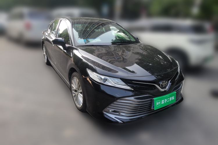 Used Toyota Camry 2018 2.5G Luxury Edition Front Right 45 Deg