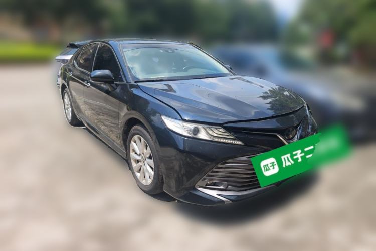 Used Toyota Camry 2018 2.0G Luxury Edition Front Right 45 Deg