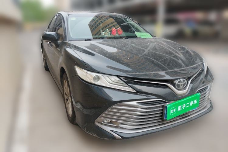 Used Toyota Camry 2018 2.0G Luxury Edition Front Right 45 Deg