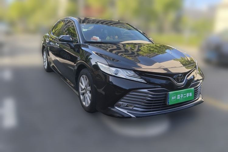 Used Toyota Camry 2018 2.0G Luxury Edition Front Right 45 Deg