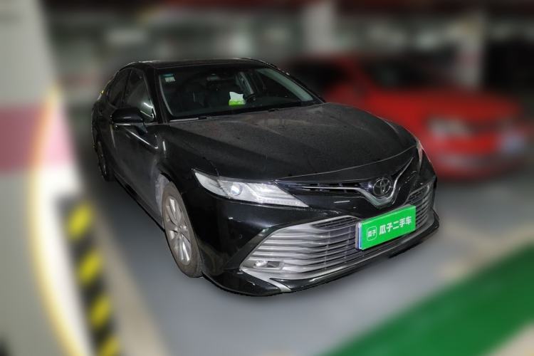Used Toyota Camry 2018 2.0G Luxury Edition Front Right 45 Deg
