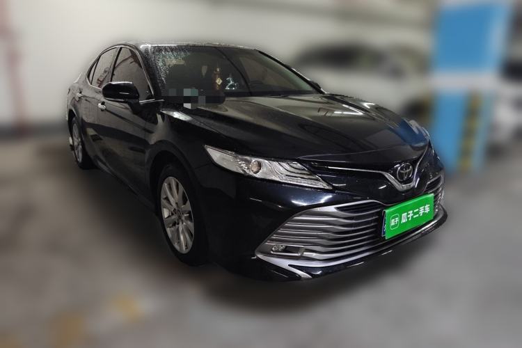 Used Toyota Camry 2018 2.0G Luxury Edition Front Right 45 Deg