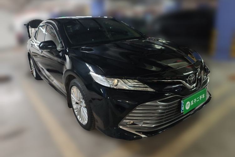 Used Toyota Camry 2018 2.5G Luxury Edition Front Right 45 Deg
