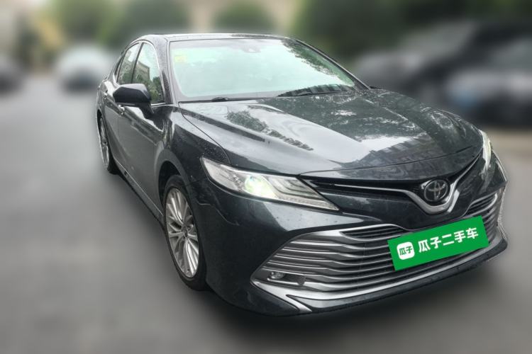 Used Toyota Camry 2018 2.5G Luxury Edition Front Right 45 Deg